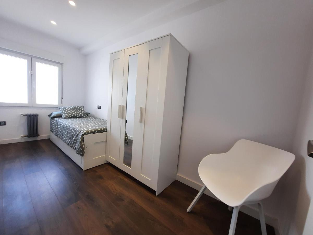 Apartamento Centro Gijon Con Wifi Gratis Y Parking Publico Proximo Incluido Gijón Exterior foto